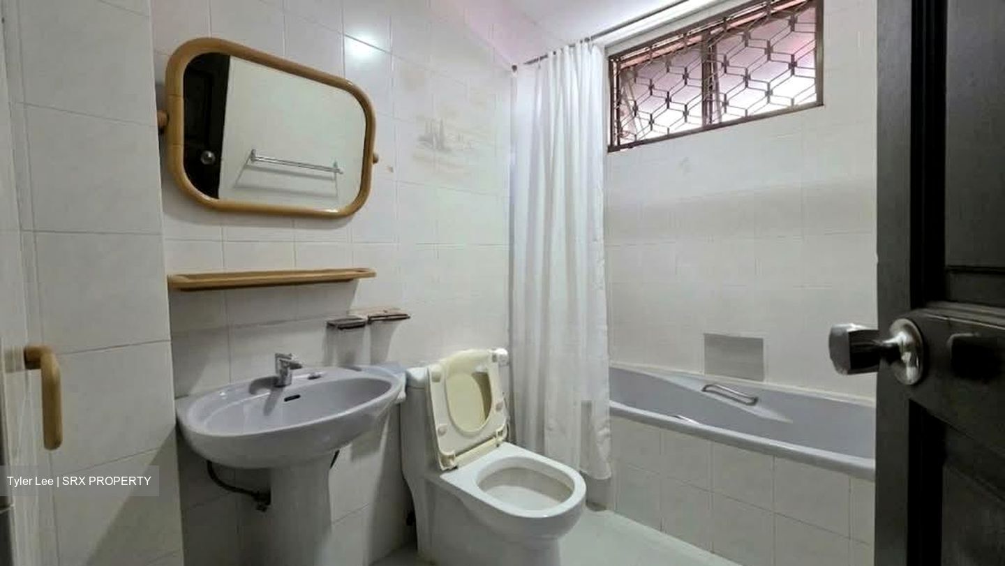 Jalan Pakis (D23), Semi-Detached #575856461